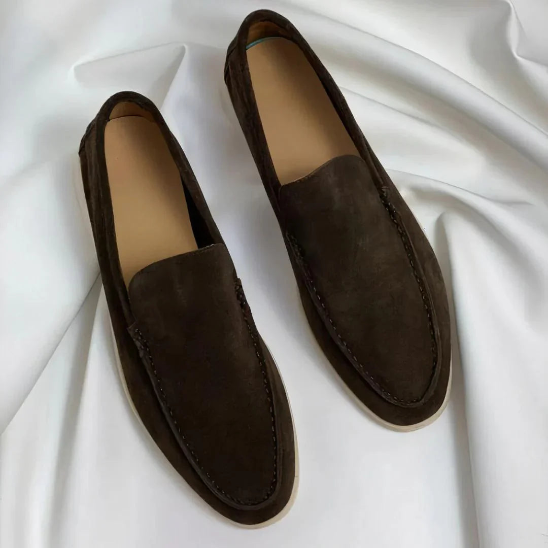 William™ | Tidlösa loafers i mocka med lyxig känsla och maximal komfort