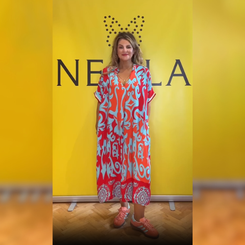 Nellie™ | Svepande Blommig Klänning för Tidlös Femininitet